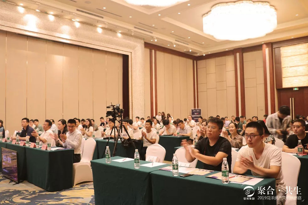 1561082094840573.jpg 640.webp (8).jpg