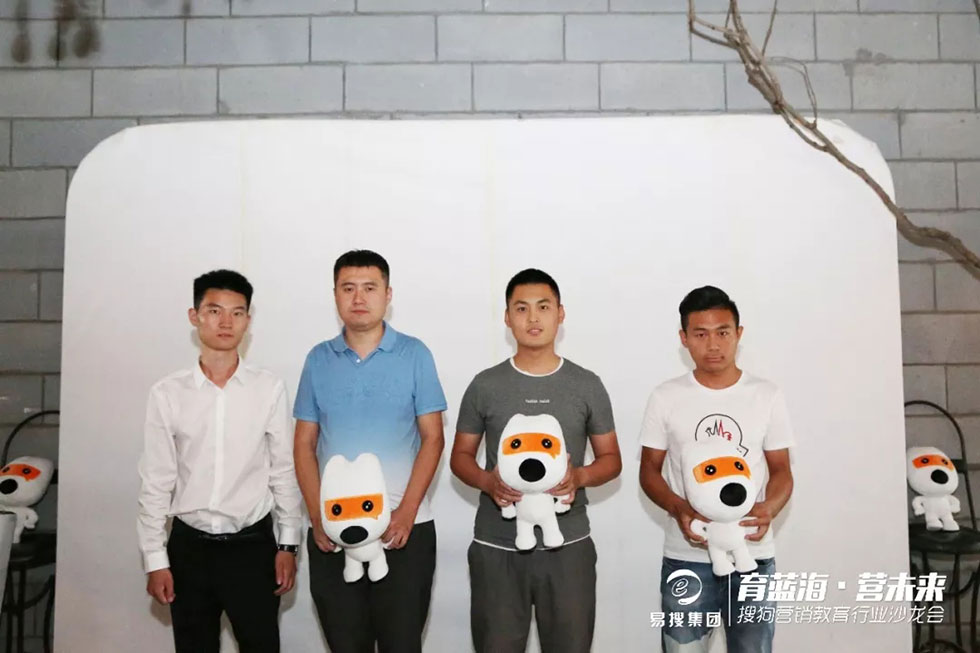 1565144350942508.jpg 640.webp (6).jpg