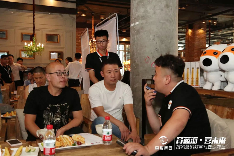 1565144375259166.jpg 640.webp (8).jpg